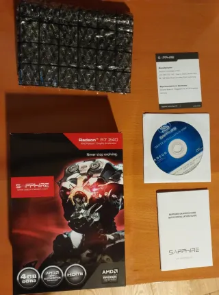 Scheda video AMD Radeon R7 240