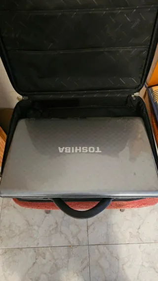 Lote 3 Portátiles HP Toshiba y Packard Bell