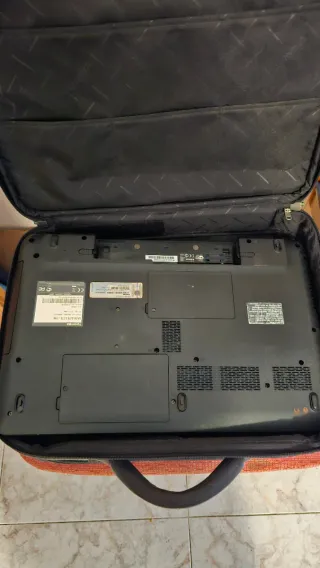 Lote 3 Portátiles HP Toshiba y Packard Bell