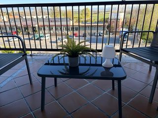 Conjunto Balcón: Sofá y Mesa