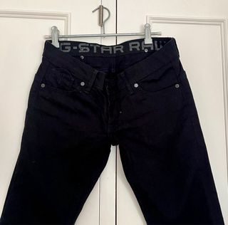Pantalón vaquero negro