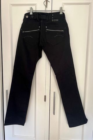 Pantalón vaquero negro