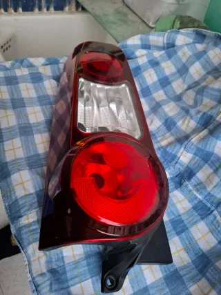 Stop sinistro Citroen Berlingo