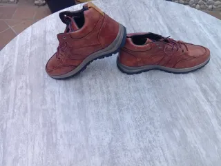 Botas hombre marrones nuevas