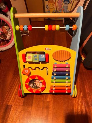 Correpasillos de madera para bebé