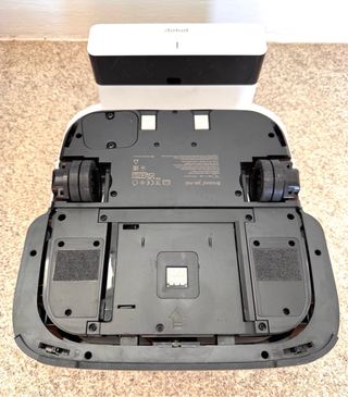 iRobot Roomba i7 + y Braava Jet m6 ambos con base