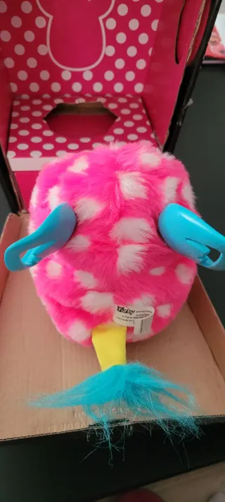 Furby Boom Rosa con Puntos Blancos