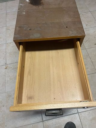 Cajonera robusta con ruedas