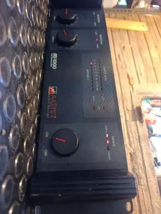 Amplificador Máster AD1000 Profesional