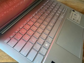 Oferta!! Portátil Asus Zenbook 14 OLED-como nuevo!