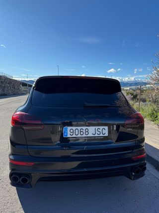 Porsche Cayenne 2017 GTS