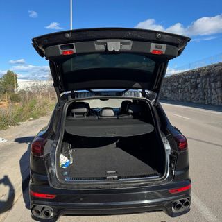 Porsche Cayenne 2017 GTS