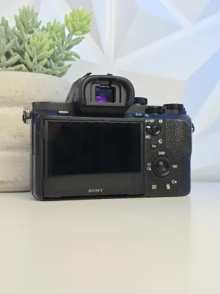 Cámara Sony a7 II (solo cuerpo)