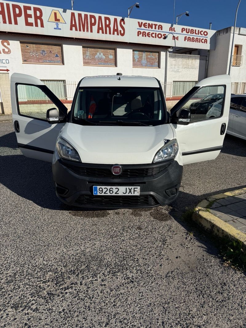 FIAT Doblò 2017 - foto 1