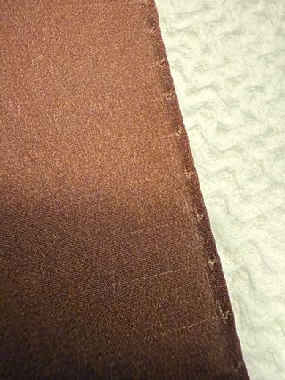 Pañuelo de seda natural estampado. Sin estrenar