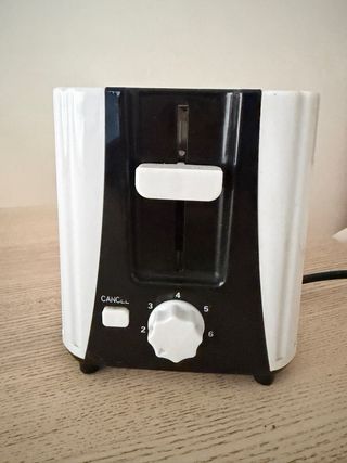 Tostadora SOGO blanca