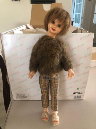 Muñeca vintage Zasan
