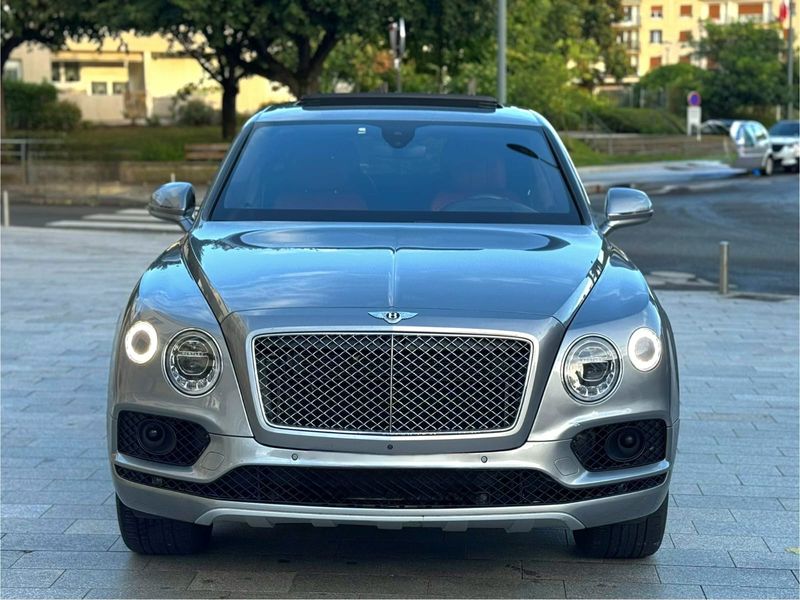 Bentley Bentayga 6.0 W12 Aut. 2017, foto 2