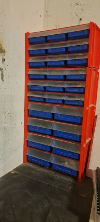 Cajonera clasificación tornillos