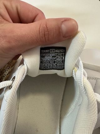 Zapatillas Tommy Hilfiger Blancas y Doradas