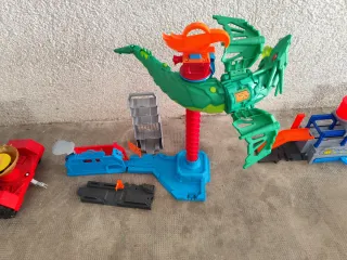 LOTE de 6 Hot Wheels Pistas y Estructuras+coches.