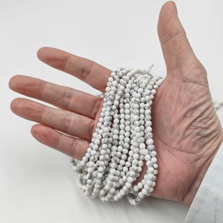 Howlite Pietra dura naturale filo 4 mm. PE0404-04