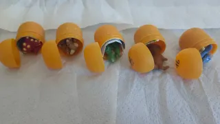 5 Dinosauri Kinder Uovo