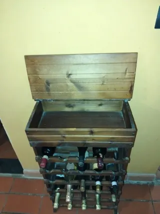 Portabottiglie vino legno e metallo