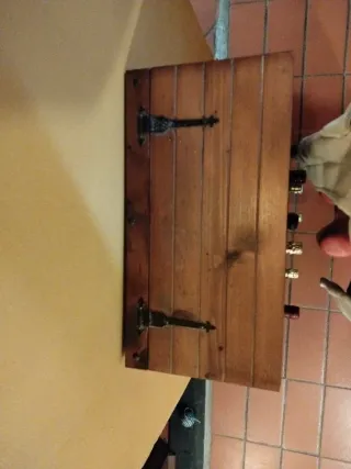 Portabottiglie vino legno e metallo