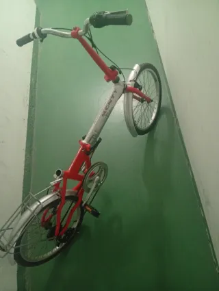 Bicicleta Monty Paseo Roja