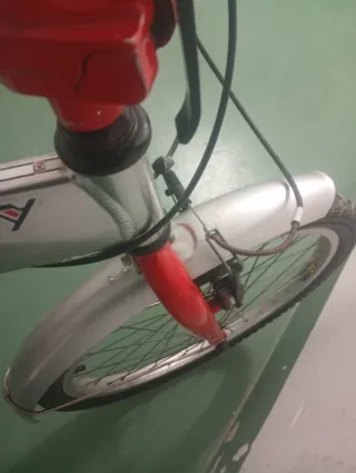 Bicicleta Monty Paseo Roja