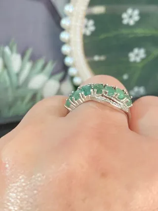 Anillo de Esmeralda natural