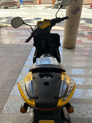 YAMAHA AEROX 49 cc 2 t Laguna Seca
