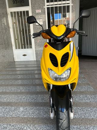 YAMAHA AEROX 49 cc 2 t Laguna Seca