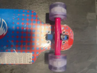 Longboard Muuwmi con luces LED ABEC 7