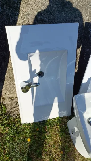 Lavabo de cerámica 80x45