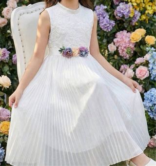 Vestido de ceremonia blanco sin estrenar. Talla 9