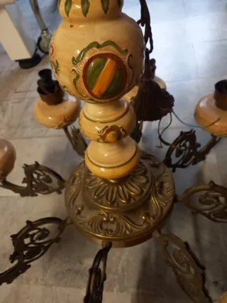 Lampadario vintage ceramica e metallo