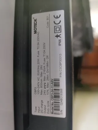 Se vende grúa para personas. Soporta hasta 180 k