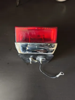 Faro trasero Derbi Variant SLE Start América