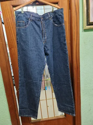 Vaqueros Hombre Talla 52 o 56 por 10 euros