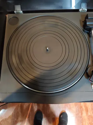 Torre Sony LBT-D207 con mueble