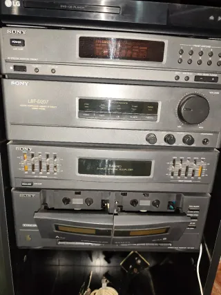 Torre Sony LBT-D207 con mueble