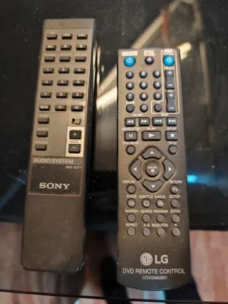 Torre Sony LBT-D207 con mueble