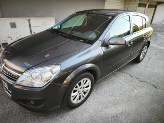 Opel Astra 2009