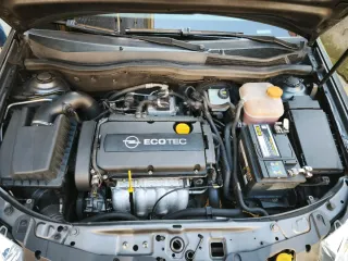 Opel Astra 2009