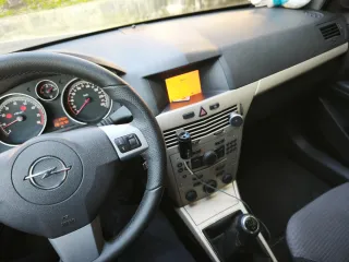 Opel Astra 2009