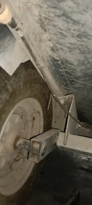 Remolque para reparar con documentación