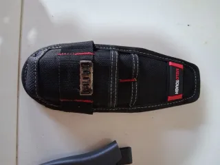 Tijeras y portaherramientas electricista