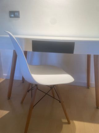 Escritorio y Silla